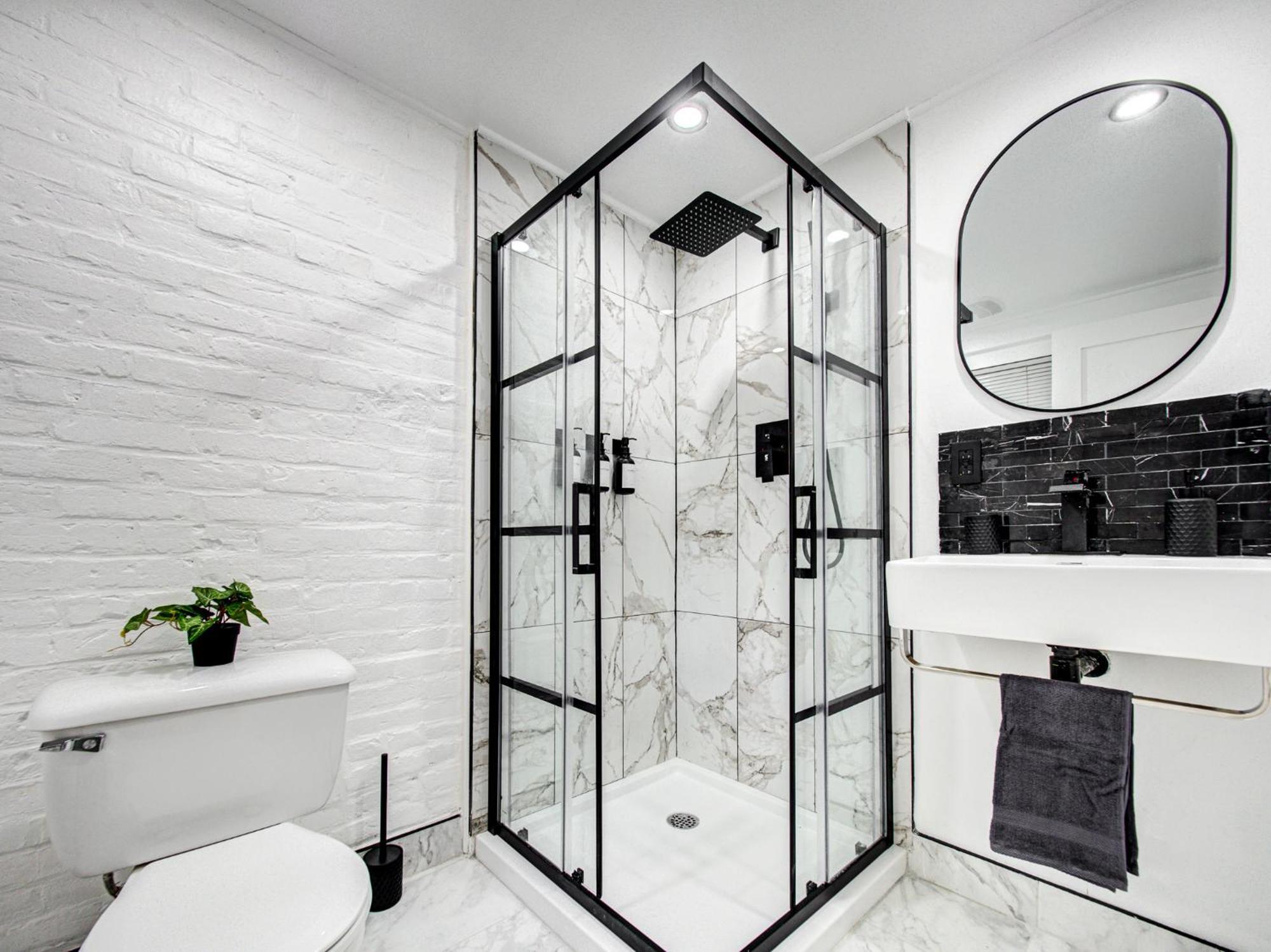 Stylish-24 1-bedroom In Homa *