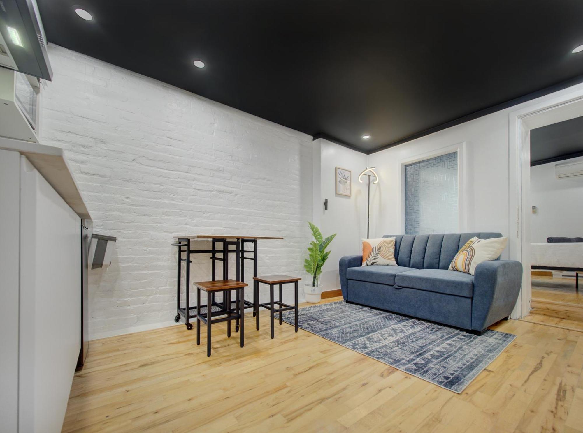 Apartment Stylish-24 1-bedroom In Homa